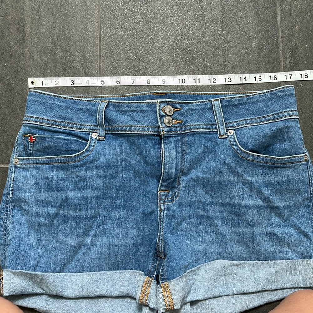 Hudson Jean Shorts 32 - Picture 3 of 8